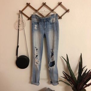 Destroyed Boyfriend Jeans ✨